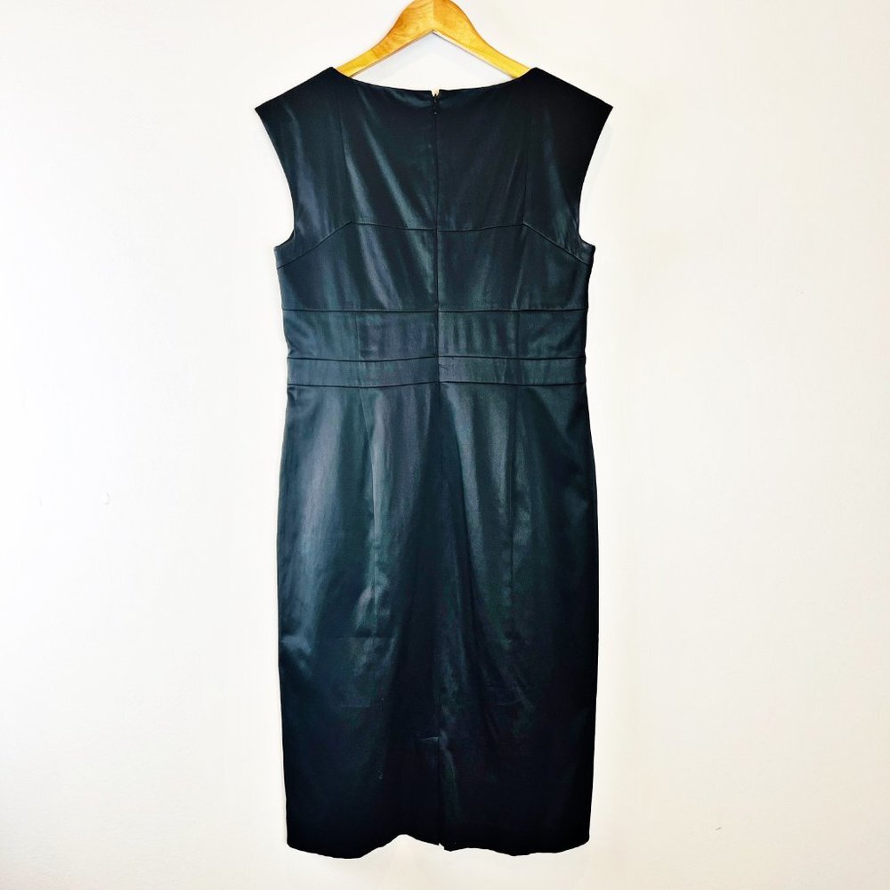 2/$20 Banana Republic Sleeveless Shift Dress - Picture 3 of 3